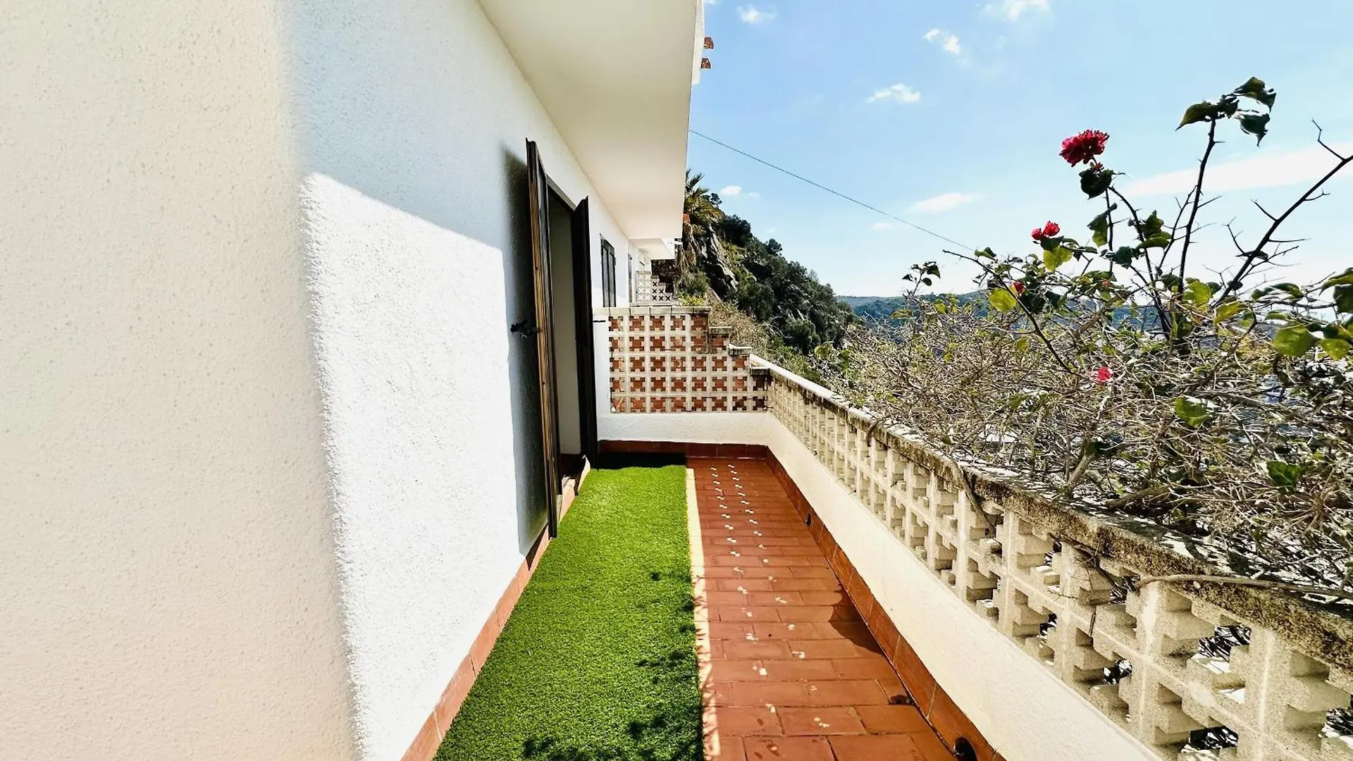 5056 - Casa Bramer 27 Maravillosa Vista Panoramica A Canyelles Petites Con Parquing Y Piscina Comunitaria. - Es-258-126 Roses